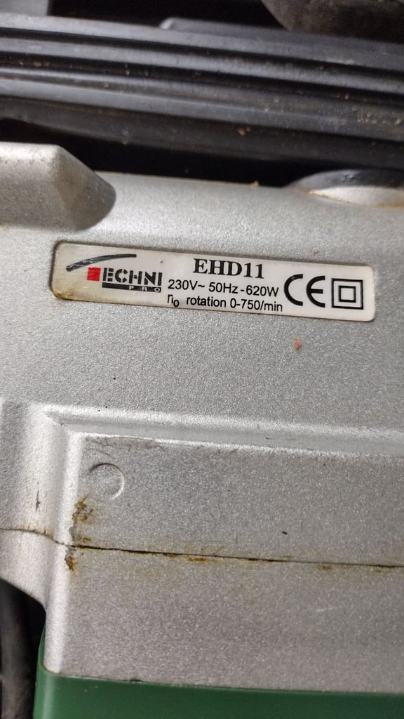 TECHNI EHD11 HEAVY DUTY HAMMER DRILL in carry case, spare bushes PERFECT WORKING ORDER