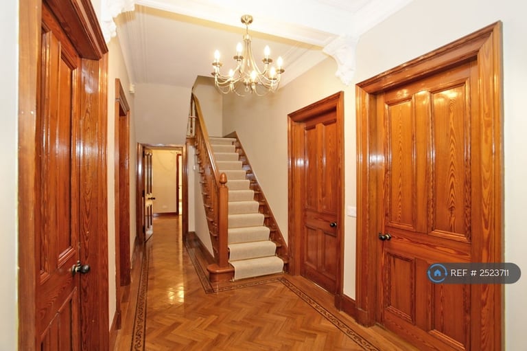 6 bedroom house in Newpark House, Kingswells, Aberdeen, AB15 (6 bed) (#2523711)