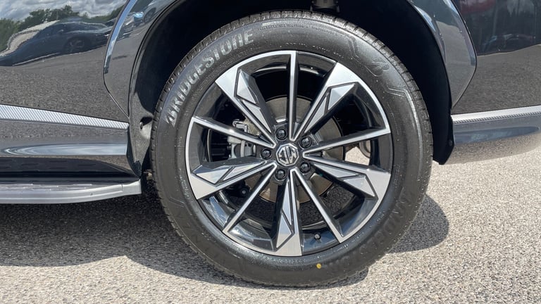 2024 MG HS Plug-in Hybrid 1.5 T-gdi Phev SE Auto Petrol