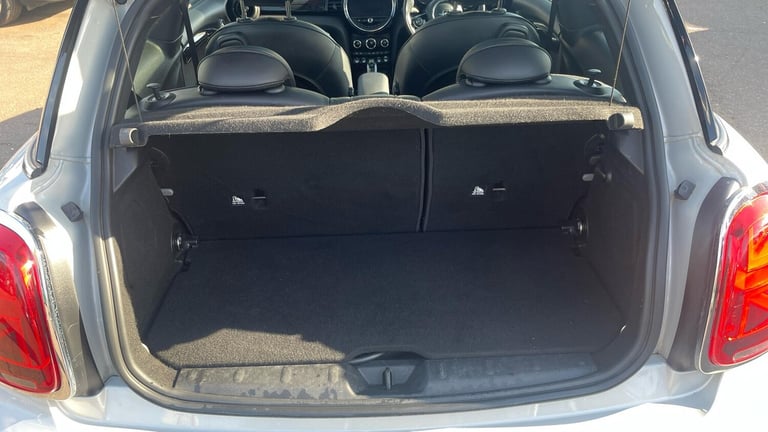 2020 MINI Hatchback Electric 135kW Cooper S Level 3 33kWh 3dr Auto Hatchback Electric Automatic