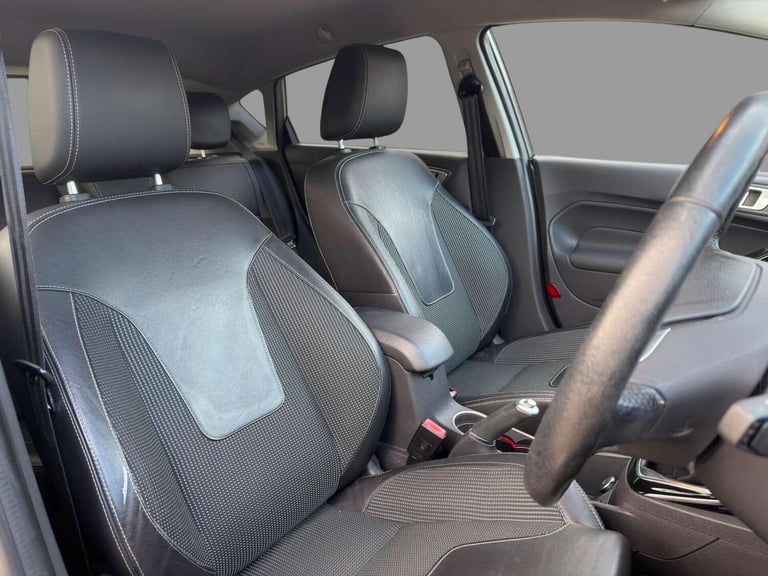 2016 Ford Fiesta 1.0 Fiesta Titanium X 5dr HATCHBACK Petrol Manual