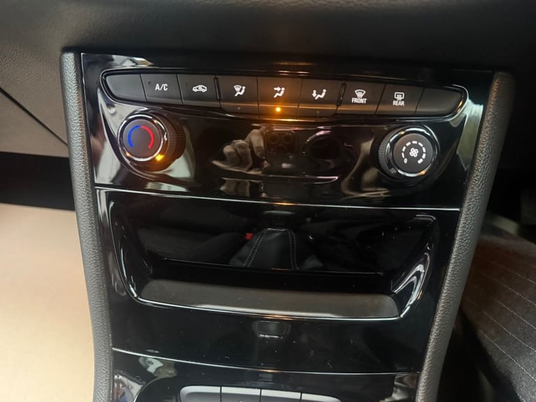 2017 Vauxhall Astra 1.4i 16V SRi 5dr HATCHBACK PETROL Manual