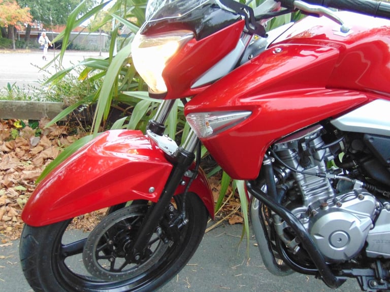 Suzuki GW250L3 Inazuma lightweight 250 naked beginner friendly learner commuter 