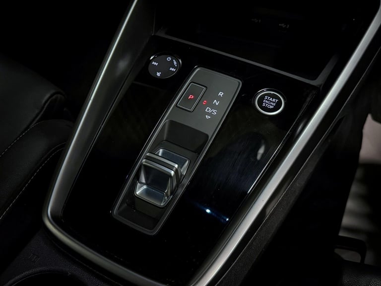 2022 Audi A3 1.5 TFSI 35 S line Sportback 5dr Petrol S Tronic Euro 6 (s/s) (150 ps) HATCHBACK Pet...