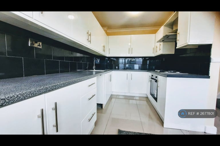 image for 4 bedroom house in Manor Way, Risca, Newport, NP11 (4 bed) (#2677801)