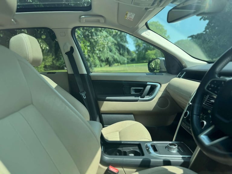 2015 Land Rover Discovery Sport 2.2 Discovery Sport HSE SD4 Auto 4WD 5dr SUV Diesel Automatic