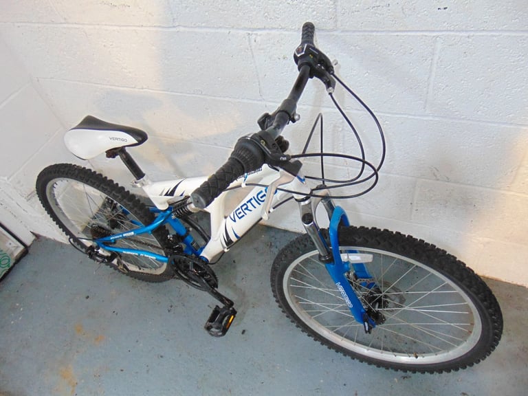Aluminium Vertigo Mont Blanc (24" tyres, suit 9-12yr old) Mountain Bike (free local delivery)