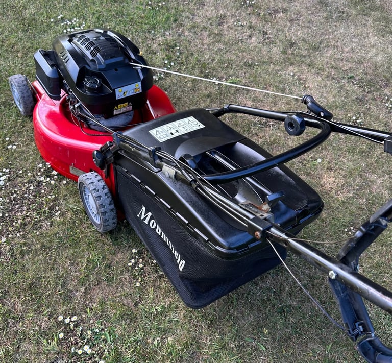 Mountfield 196cc commercial 4speed alloy lawnmower 21”cut Selfdrive mower fully serviced VGC 