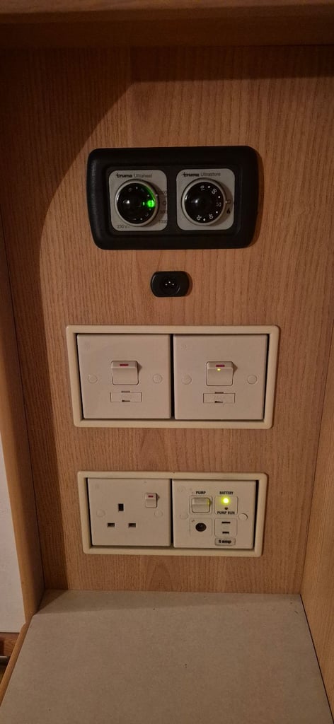 TRUMA TRUMATIC S3002P ULTRAHEAT gas and electric space heater for camper caravan motorhome.