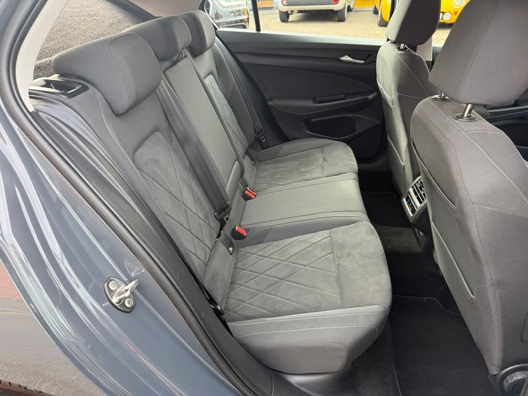 2022 Volkswagen Golf 1.4 TSI 13kWh Style Hatchback 5dr Petrol Plug-in Hybrid DSG Euro 6 (s/s) (2 ...