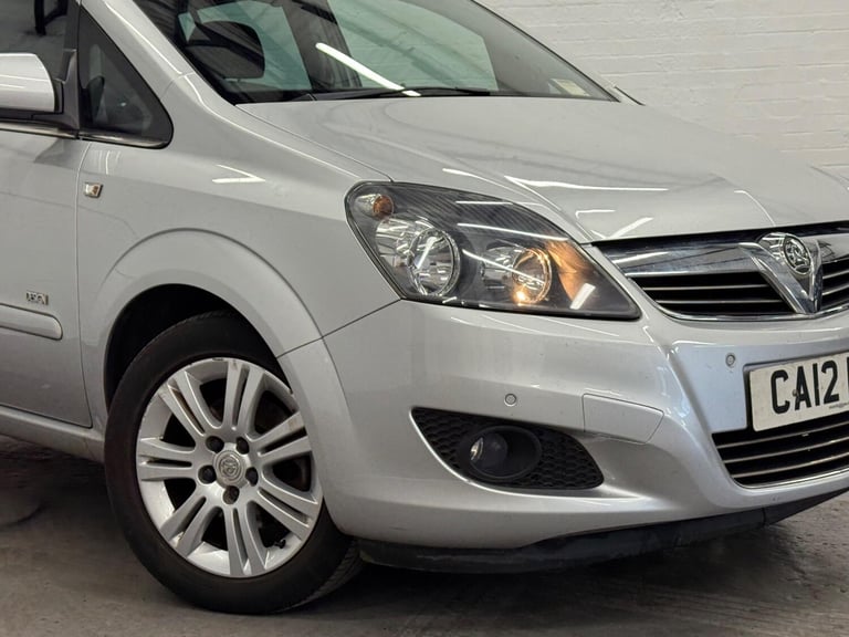 2012 Vauxhall Zafira 1.6 16V Design Euro 5 5dr (SNav) MPV Petrol Manual