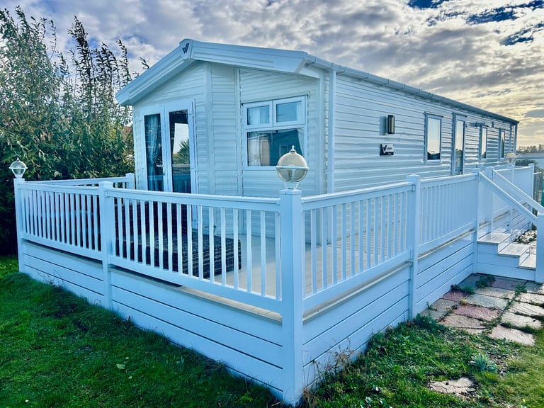 image for Mobile home for sale - 11.5 month season - Burgh Castle, Great Yarmouth