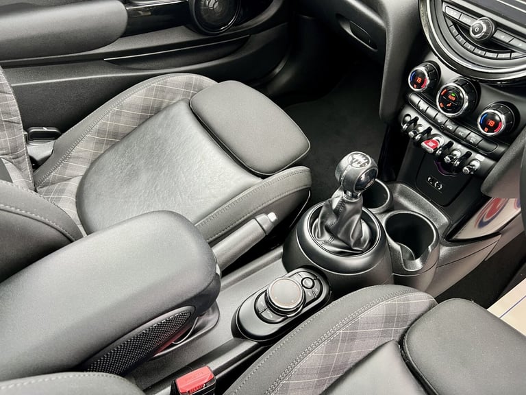 MINI HATCH 2.0 Cooper S 3-Door Hatch 2018