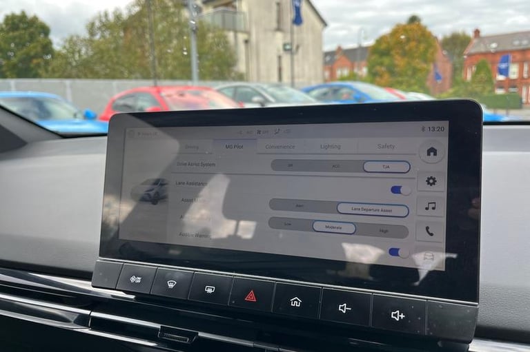 2023 MG MG4 *?0 VRT* 125kW SE EV 51kWh 5dr Auto- Parking Sensors AUTO Hatchback Electric Automatic