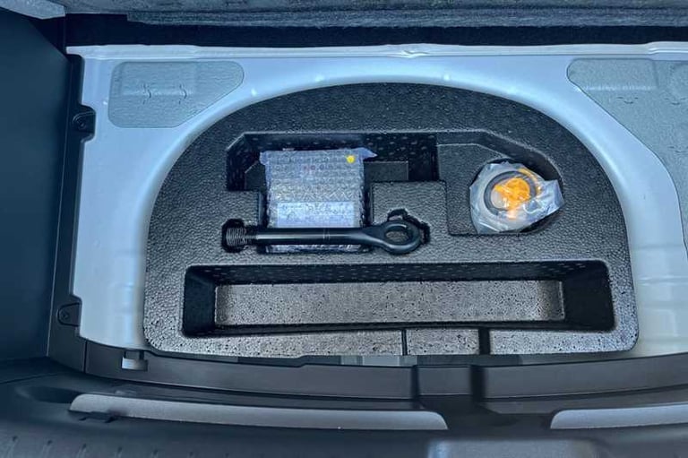 2025 Hyundai INSTER 85kW 02 49kWh 5dr Auto HATCHBACK ELECTRIC Automatic