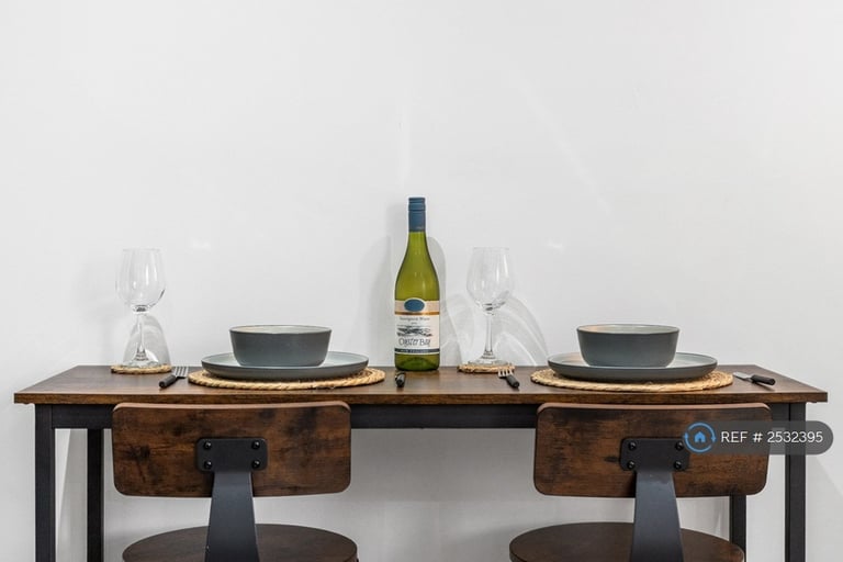 1 bedroom flat in Windsor Court, Brighton, BN1 (1 bed) (#2532395)