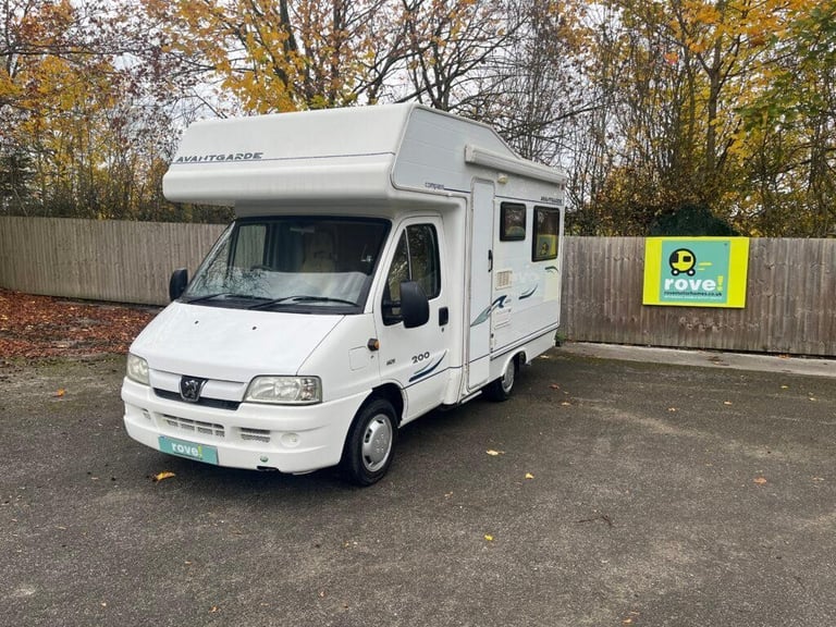 Compass Avantgarde 200 2 Belt 4 Berth End Lounge Motorhome 3000KG