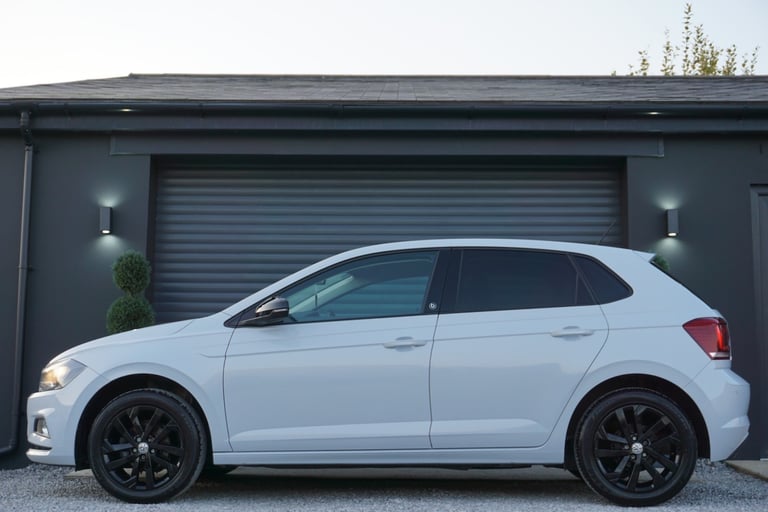2019 Volkswagen Polo 1.0 EVO Beats  *STUNNING COLOUR COMBINATION FSH IMMACULATE* HATCHBACK Petrol...