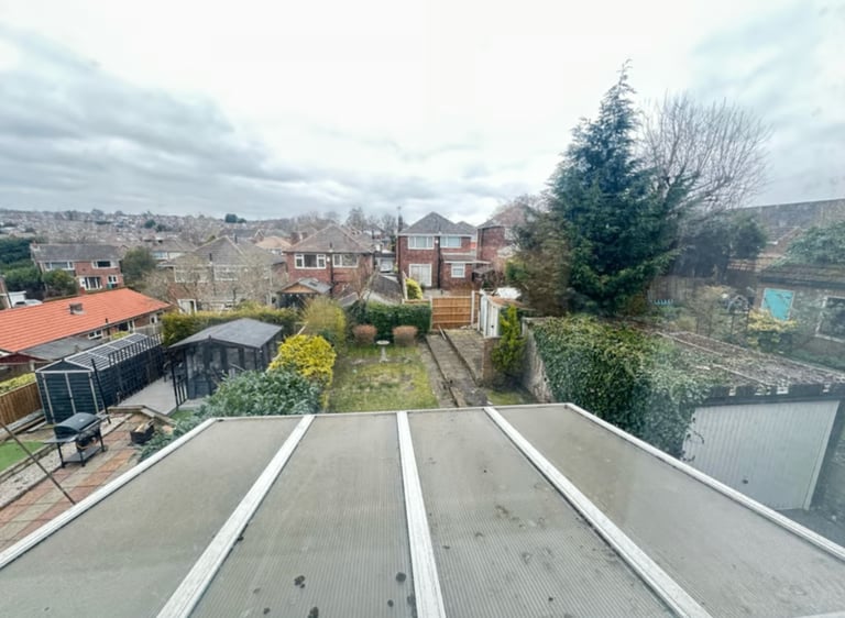 Modern 3-Bedroom House | Renovated | Fitted Kitchen | Garden | Gloucester Avenue, Nottingham - NG7