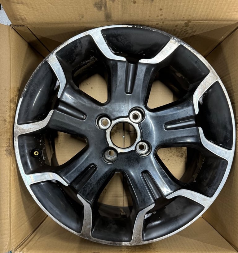 Genuine Citroen DS3 Alloy Wheel Bellone 17" Black