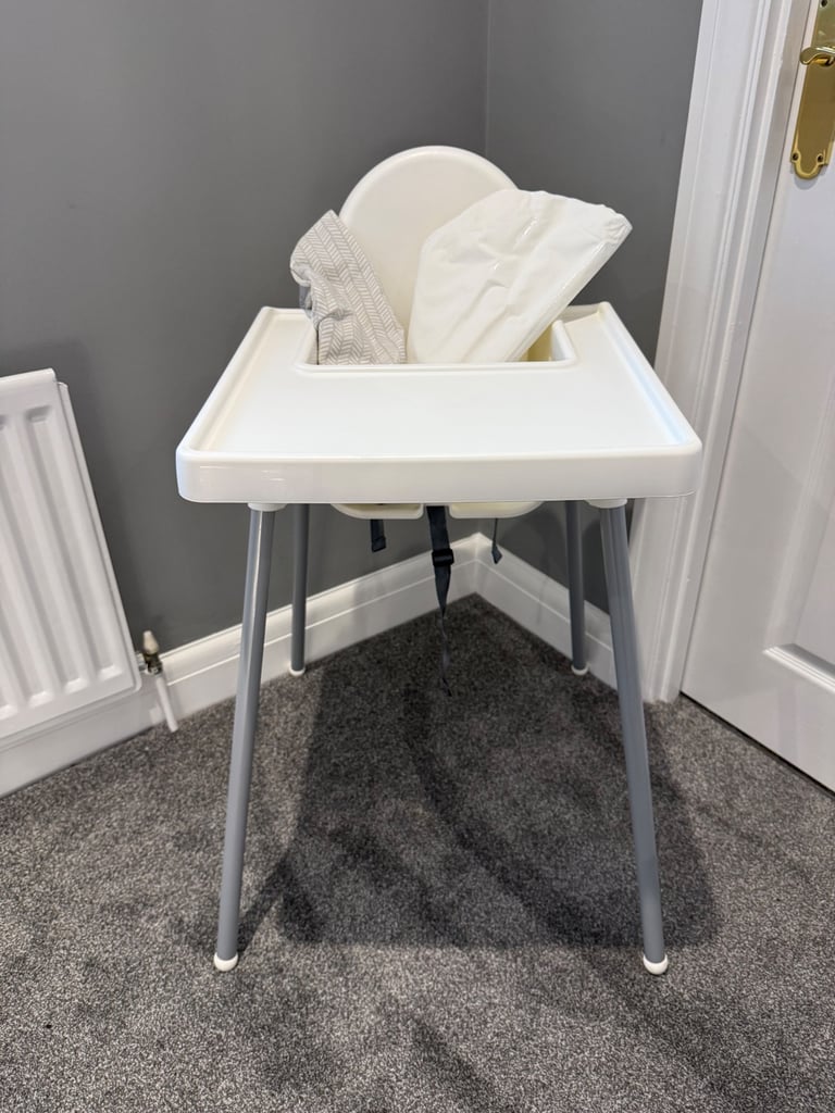 IKEA antilop highchair with straps, removable table & cushion
