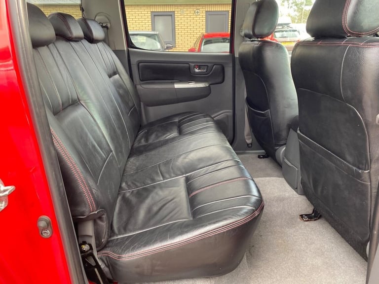 2013 Toyota Hilux Invincible D/Cab Pick Up 3.0 D-4D 4WD 171 PICK UP DIESEL Manual