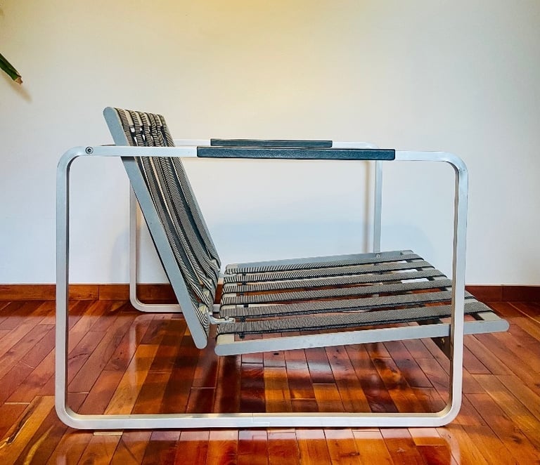 Vintage Italian leather Zanotta ‘Zurigo’ armchair 