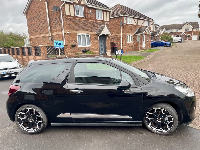Citroen Ds3 1.6 petrol, JUST 58,000 miles, full history, new tyres & wheel refurb, gorgeous car 