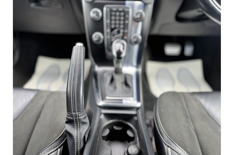 2013 Volvo V40 D2 R-Design Hatchback Diesel Automatic