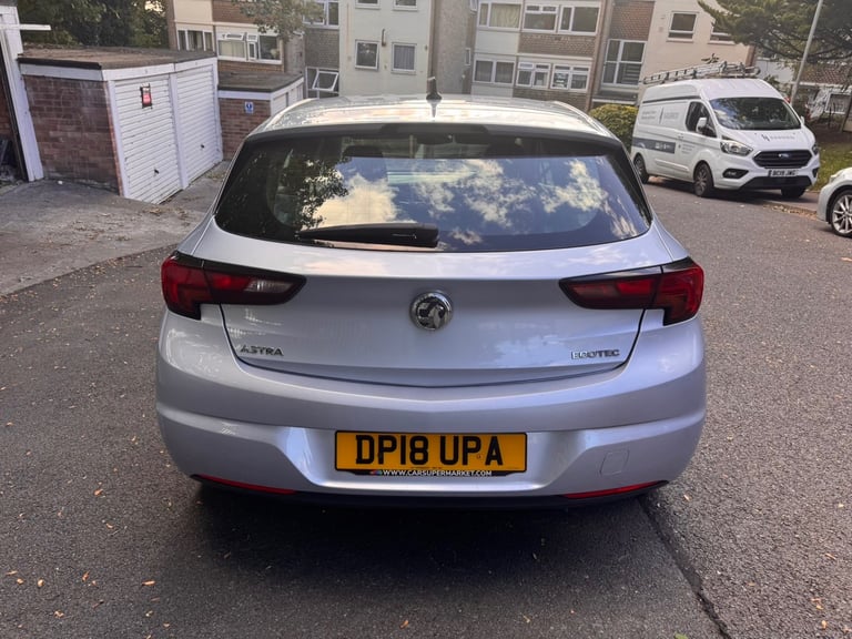 Vauxhall, ASTRA, SRI, Hatchback, 2018, Manual, 999 (cc), 5 doors