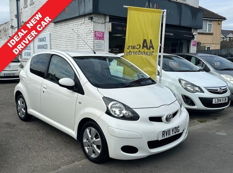2011 Toyota AYGO 1.0 VVT-i Go Hatchback 5dr Petrol Manual Euro 5 (67 ps) Hatchback Petrol Manual