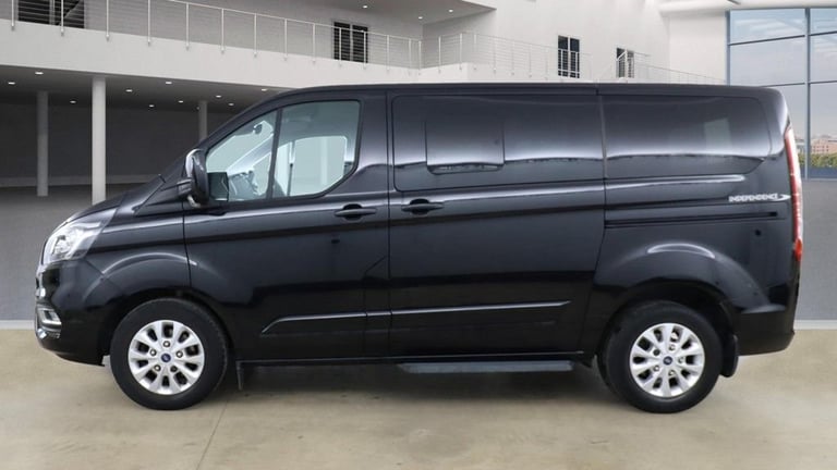 2019 Ford Tourneo Custom 2.0 TDCi EcoBlue 130ps L/R 9 Seater Titanium Auto MPV DIESEL Automatic