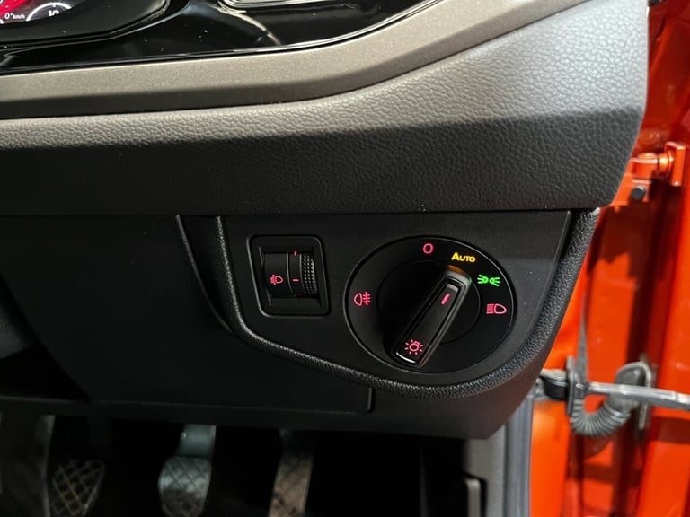 2018 Volkswagen Polo 1.0 SE 5d 74 BHP Hatchback Petrol Manual