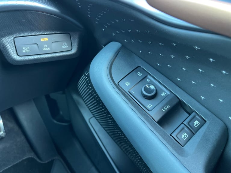  Cupra Tavascan 77kwh Vz2 Suv Coupe 5dr Electric Auto 4drive 340 Ps Electric