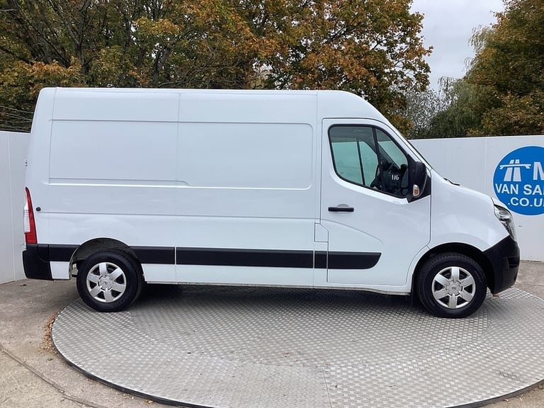 2024 Nissan Interstar dCi 35 Tekna F35 MWB M/R A/C Euro 6 MWB Panel Van Diesel Manual