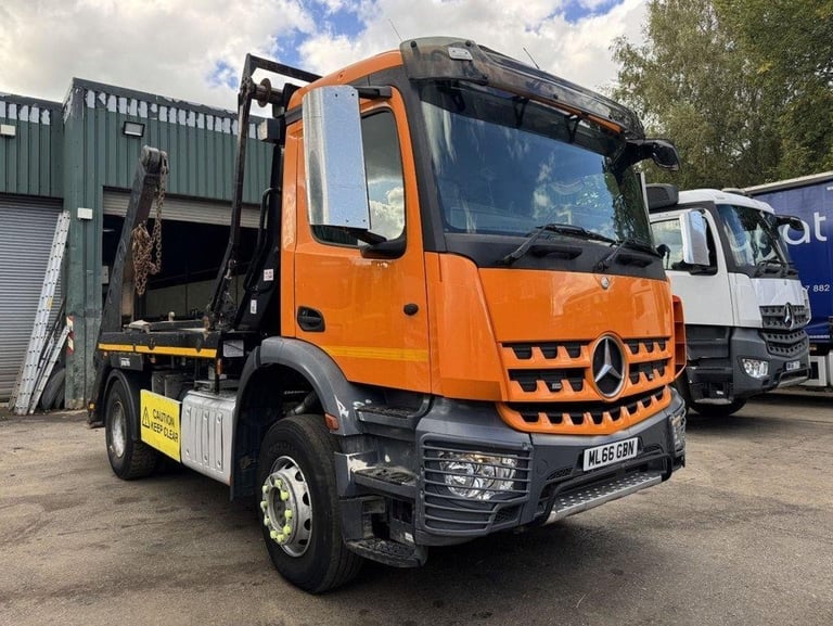 image for 2016 MERCEDES AROCS 1832 SKIP LOADER