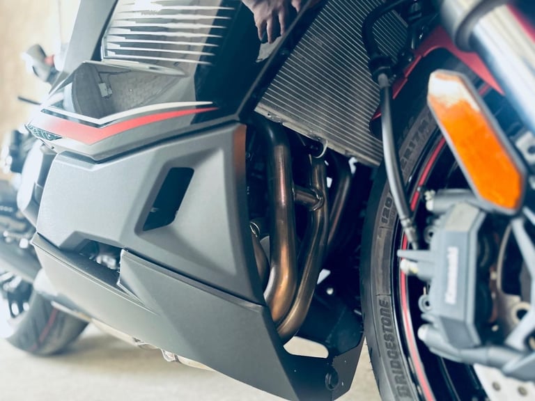 Stunning Low Mileage 2024/24 Kawasaki Ninja 1000 SX Motorcycle 