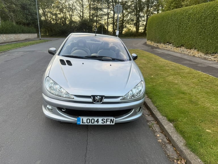Peugeot 206 CC Convertible 1.6 Allure 2Dr Automatic with 12 Months MOT&Leather Seats&LOW 86K Miles