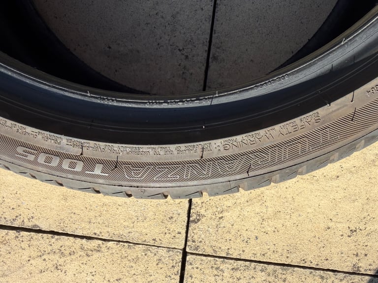 3x good tread Bridgestone Turanza T005 225/40R18 tyres