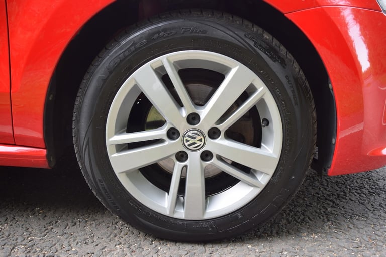 VOLKSWAGEN POLO 1.4 TDI BlueMotion Tech Match Red Manual Diesel 2016
