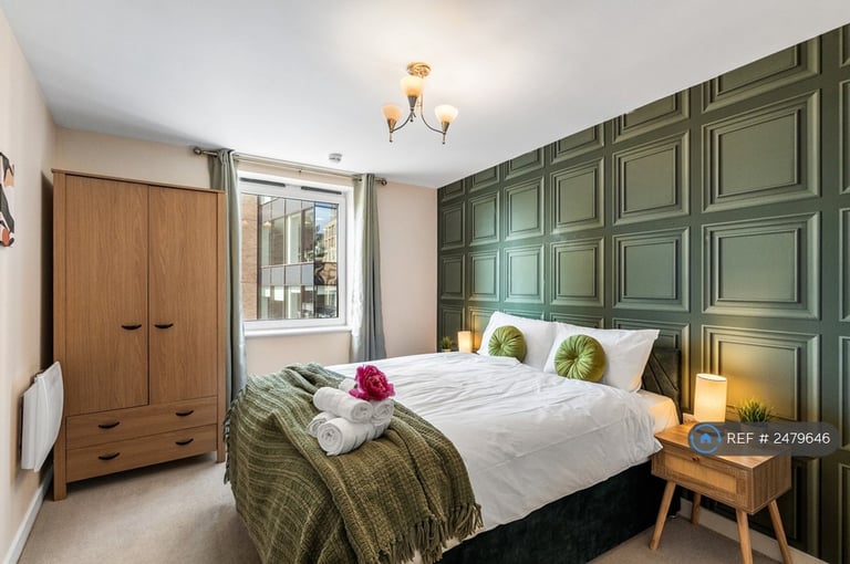 image for 2 bedroom flat in Sharpthorne Court, Brighton, BN1 (2 bed) (#2479646)