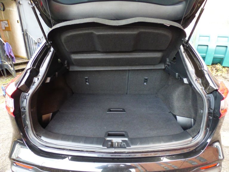  Nissan Qashqai 1.2 DiG-T N-Connecta 5dr Xtronic Petrol