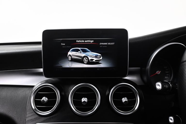  Mercedes-Benz GLC 2.0 GLC250 AMG Night Edition (Premium Plus) G-Tronic+ 4MATIC Euro 6 (s/s) 5 Pe...