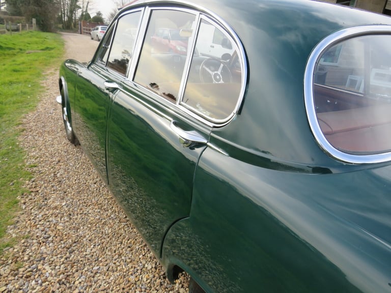 1968 Jaguar 420 4.2 MOD MANUAL Saloon Petrol Manual