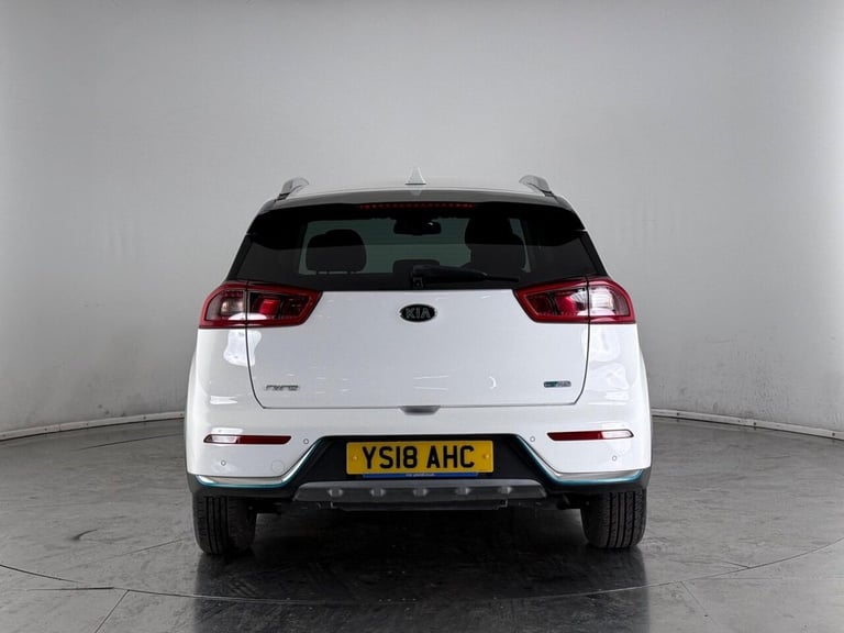 2018 Kia Niro 1.6 GDi 8.9kWh 3 DCT Euro 6 (s/s) 5dr ESTATE PETROL/ELECTRIC Automatic