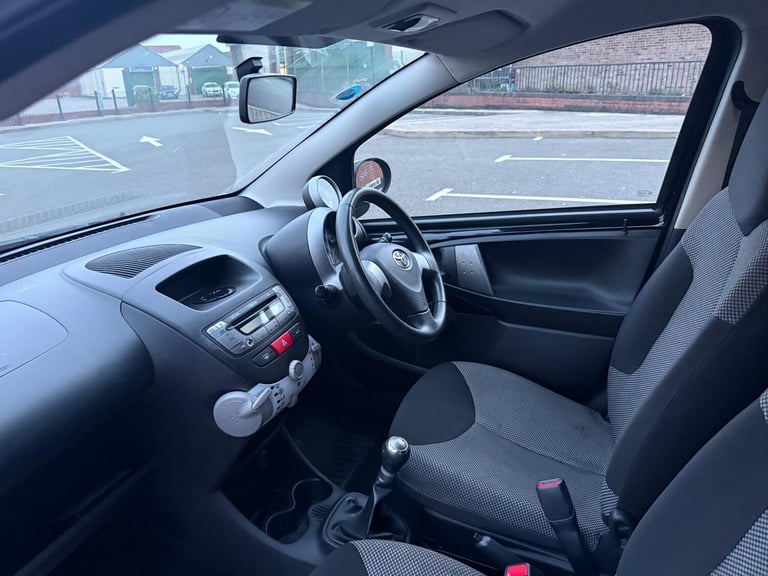 2013 Toyota AYGO 1.0 VVT-i Fire 5dr [AC] HATCHBACK PETROL Manual