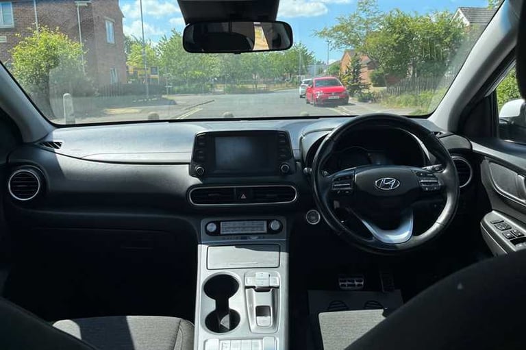 2021 Hyundai KONA 39kWh SE SUV 5dr Electric Auto (10.5kW Charger) (136 ps) SUV Electric Automatic