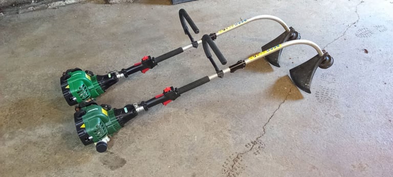 2 grass trimmers spares or repair 