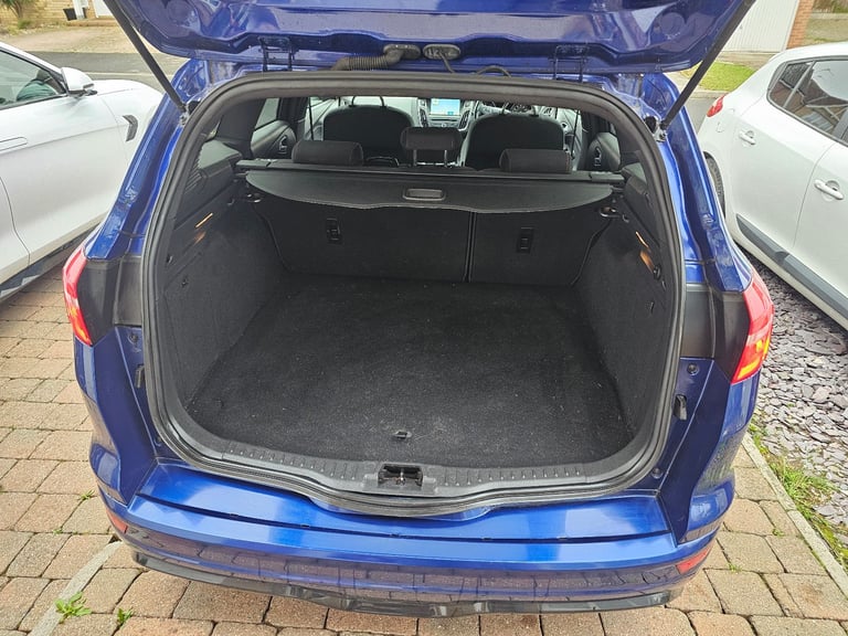 Ford, FOCUS, Estate, 2017, Manual, 1499 (cc), 5 doors