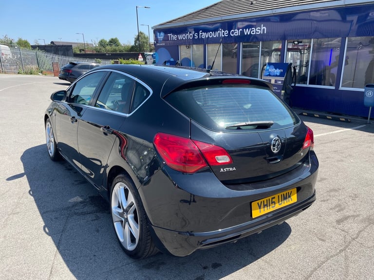 2015 Vauxhall Astra 1.6i 16V Limited Edition 5dr [Leather] HATCHBACK Petrol Manual